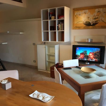 Beach Holiday Villa Terracina Exterior photo